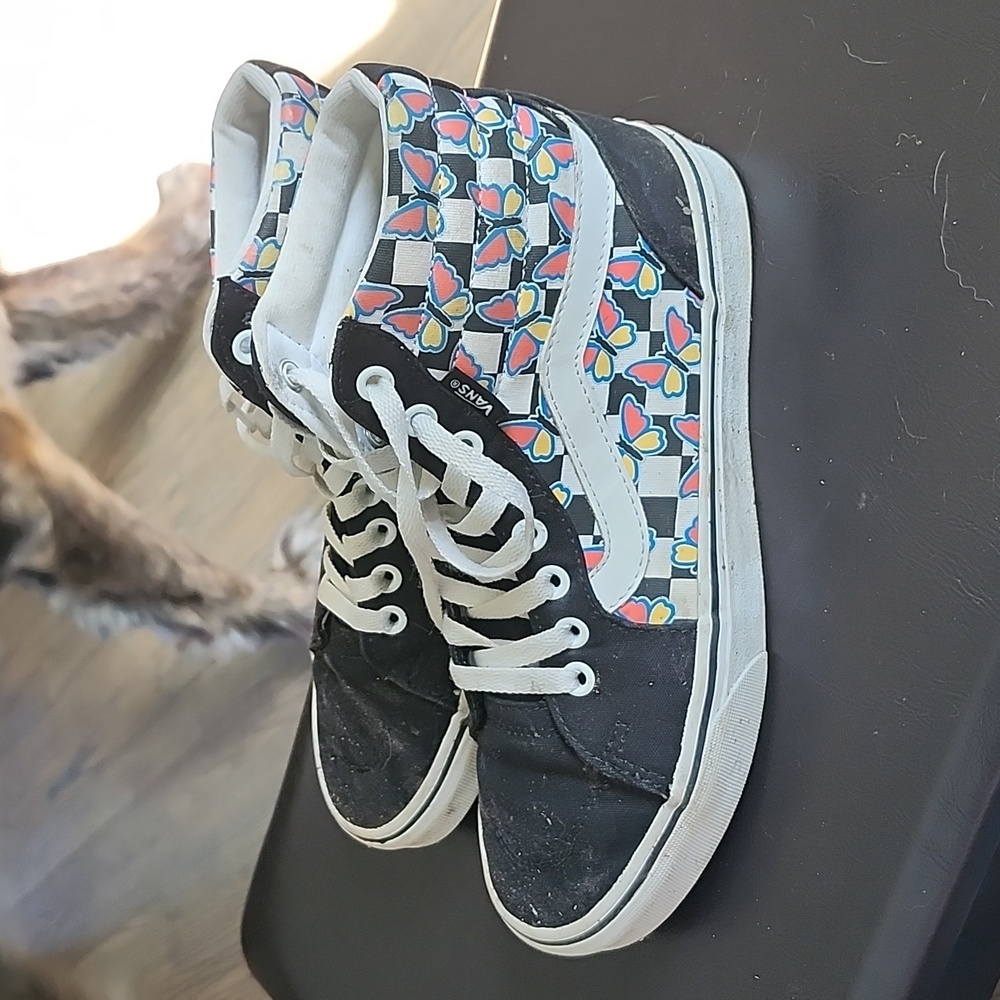 Butterfly vans - Picture 3 of 4